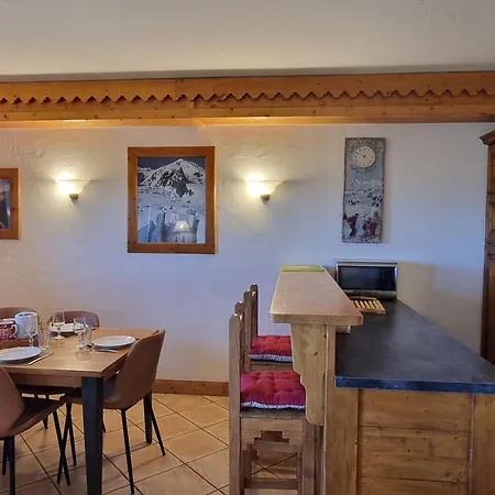 Duplex Cosy 4 Pièces Avec Accès Piscine Et Parking, Pied Des Pistes - Fr-1-181-2870 La Plagne